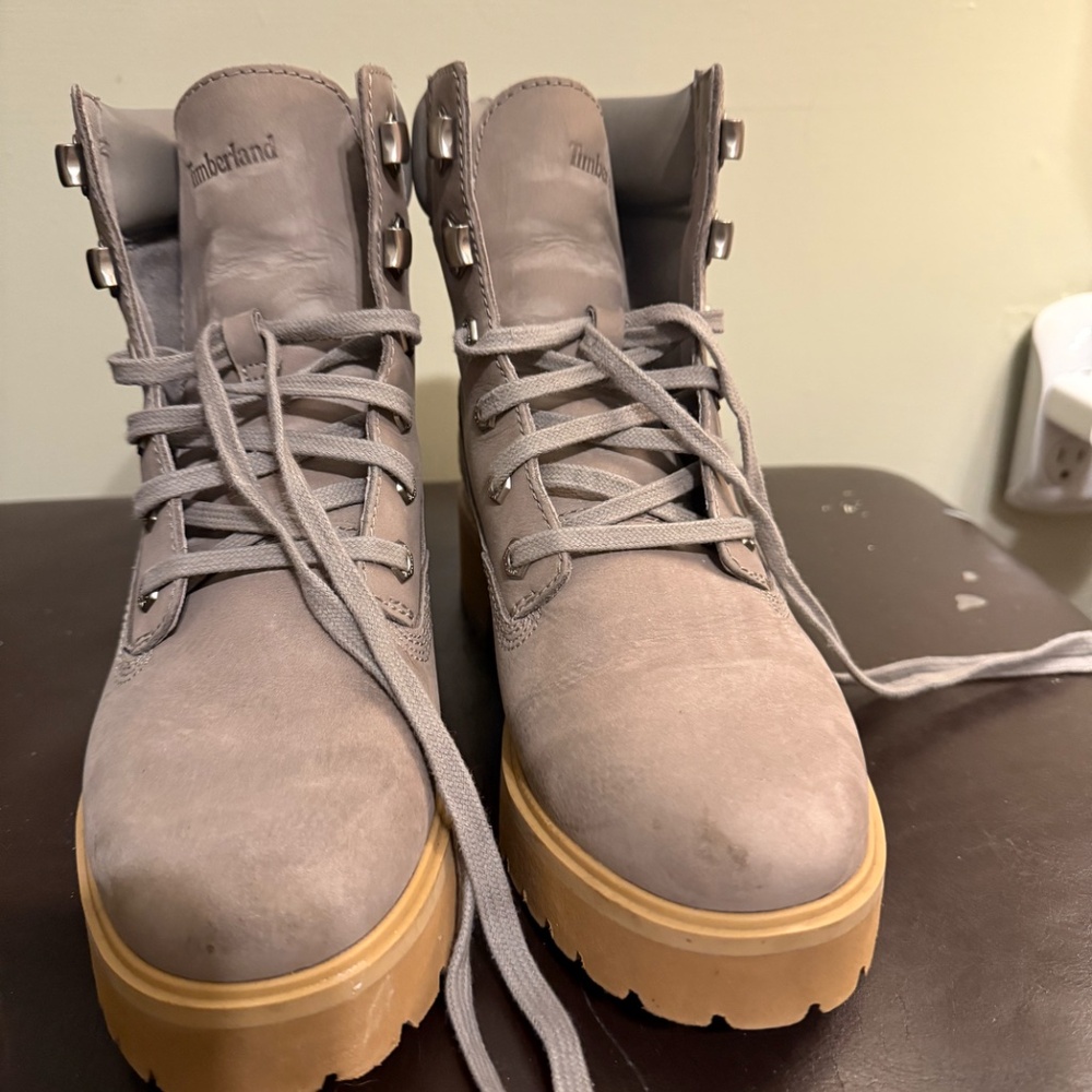 Timberland Boot (Women’s) - Picture 7 of 9